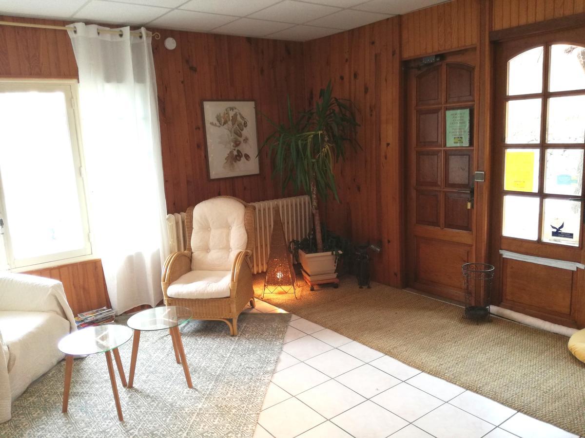 Gites Les Tilleuls Clamensane Bagian luar foto